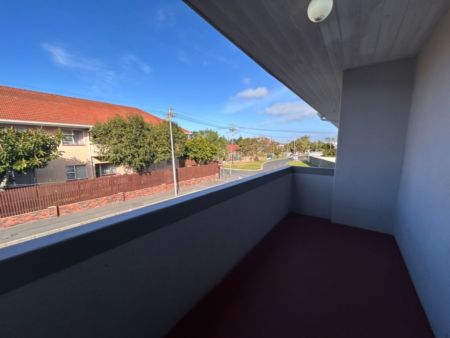 To Let 2 Bedroom Property for Rent in Diep River Western Cape
